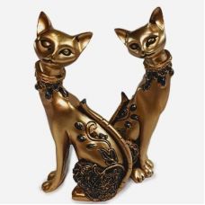 Decorative souvenir figurines of cats